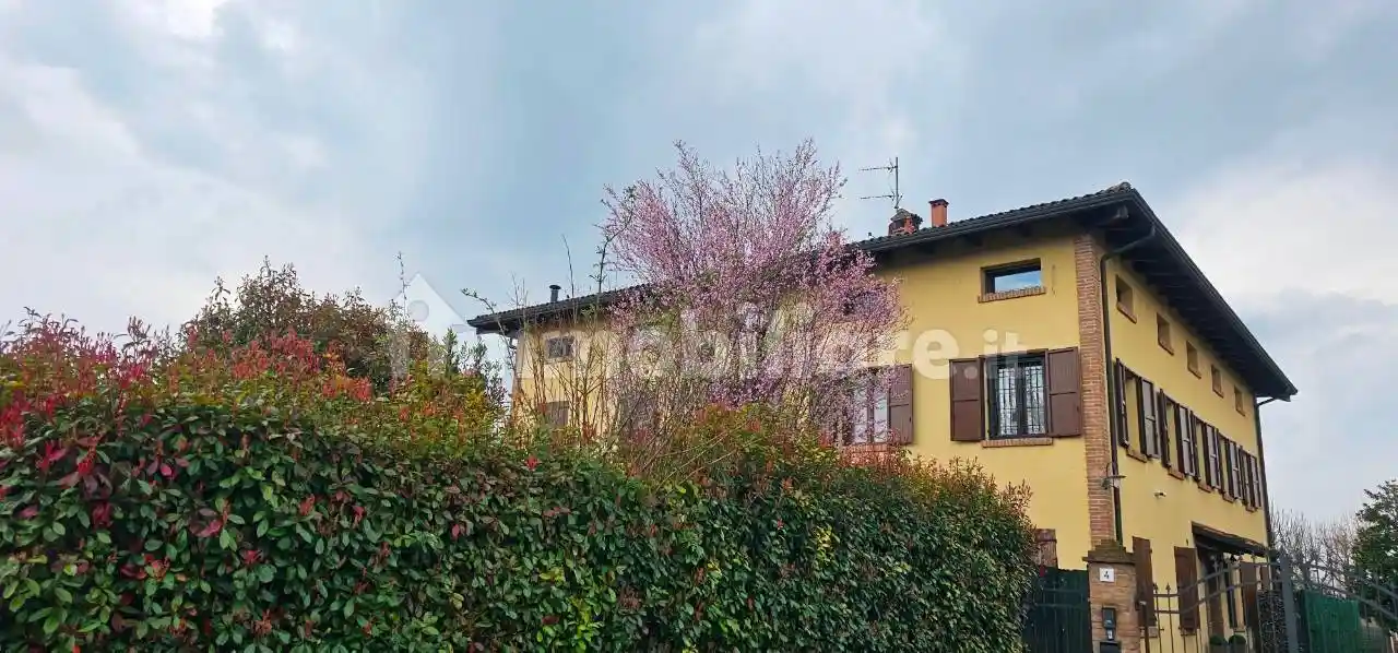 Appartamento in villa, buono stato, 164 m², Zona Artigianale, Castel Maggiore - foto 2