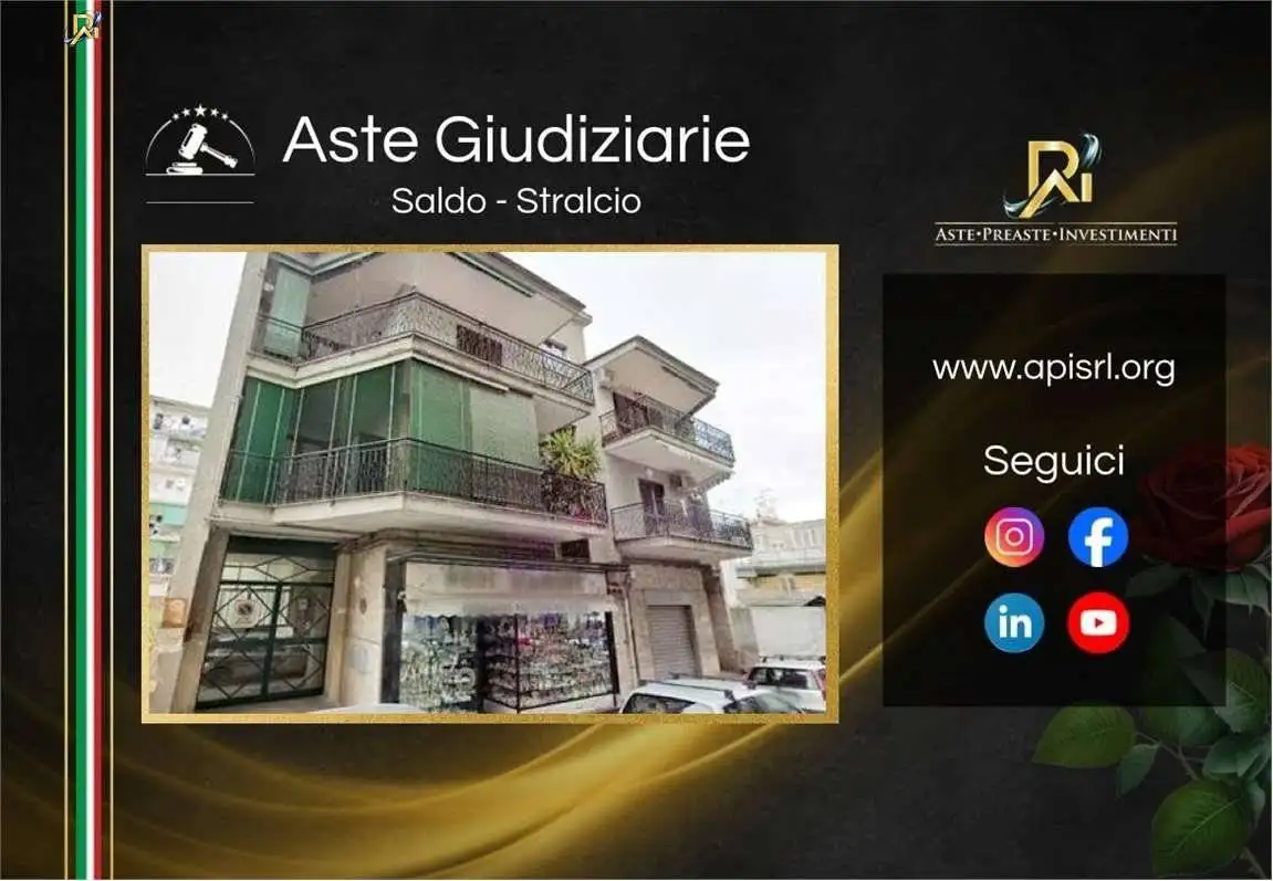 Appartamento in vendita a Napoli