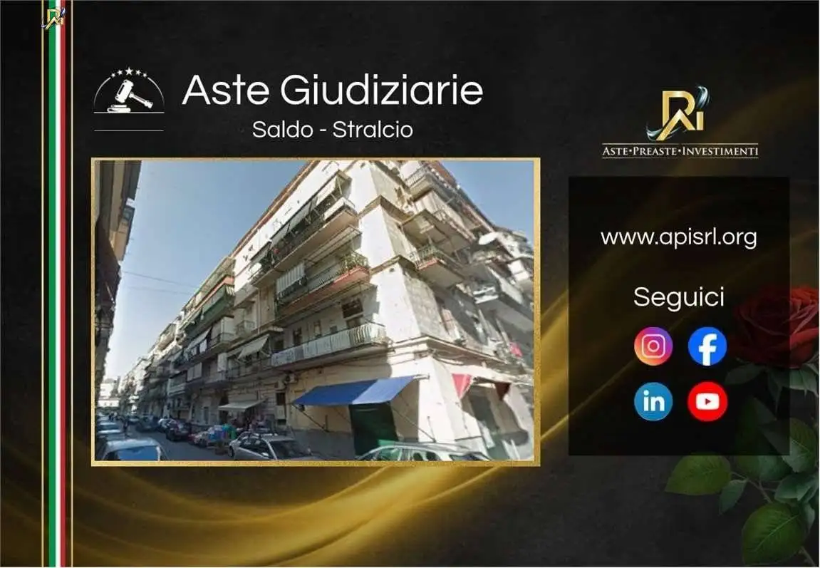 Appartamento in vendita a Napoli