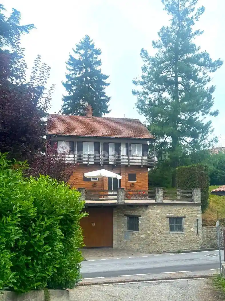 Villa in vendita a Bossolasco