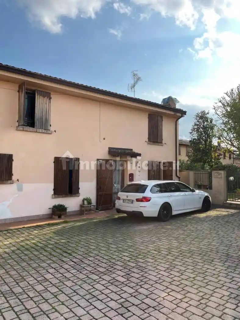 Villetta a schiera in vendita a Finale Emilia