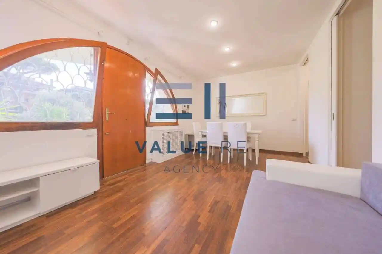 Villa bifamiliare via Cassia, Grottarossa - Saxa Rubra, Roma - foto 2