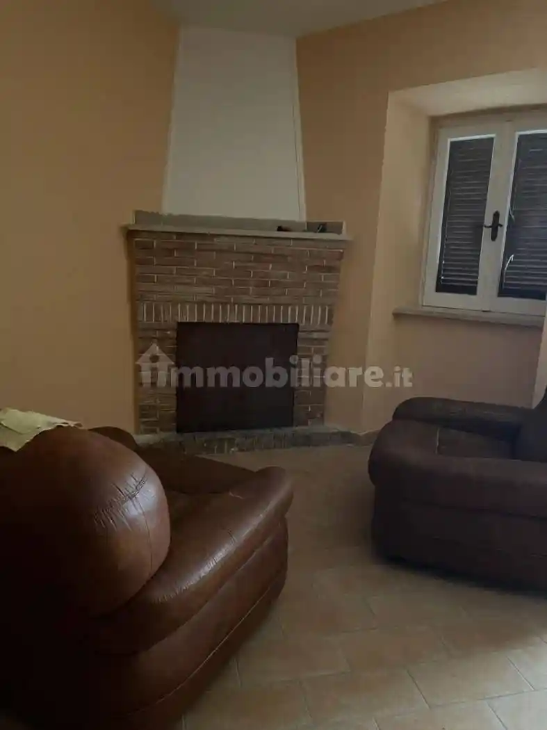 Terratetto unifamiliare via Centrale 43, Centro, Castellafiume - foto 4