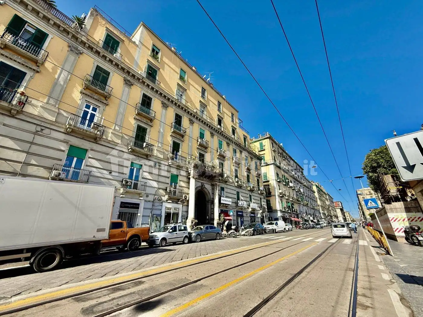 Appartamento in vendita a Napoli