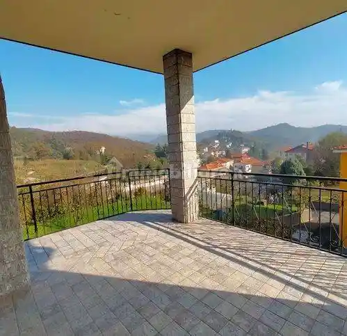 Casa indipendente in vendita a Carcare