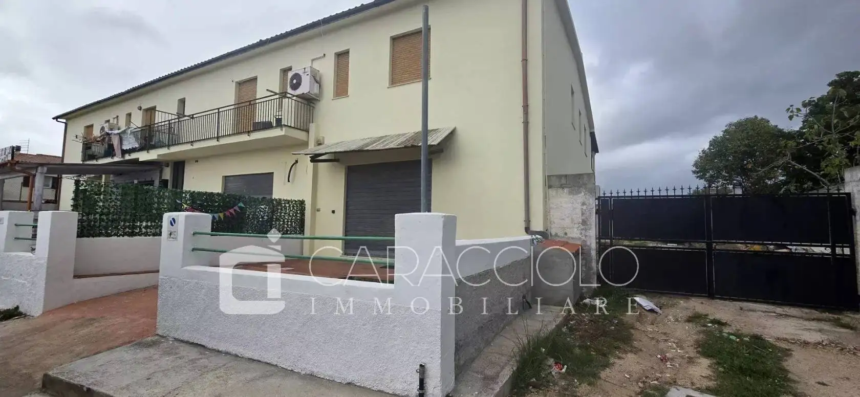 Palazzo - Edificio in vendita a Olbia