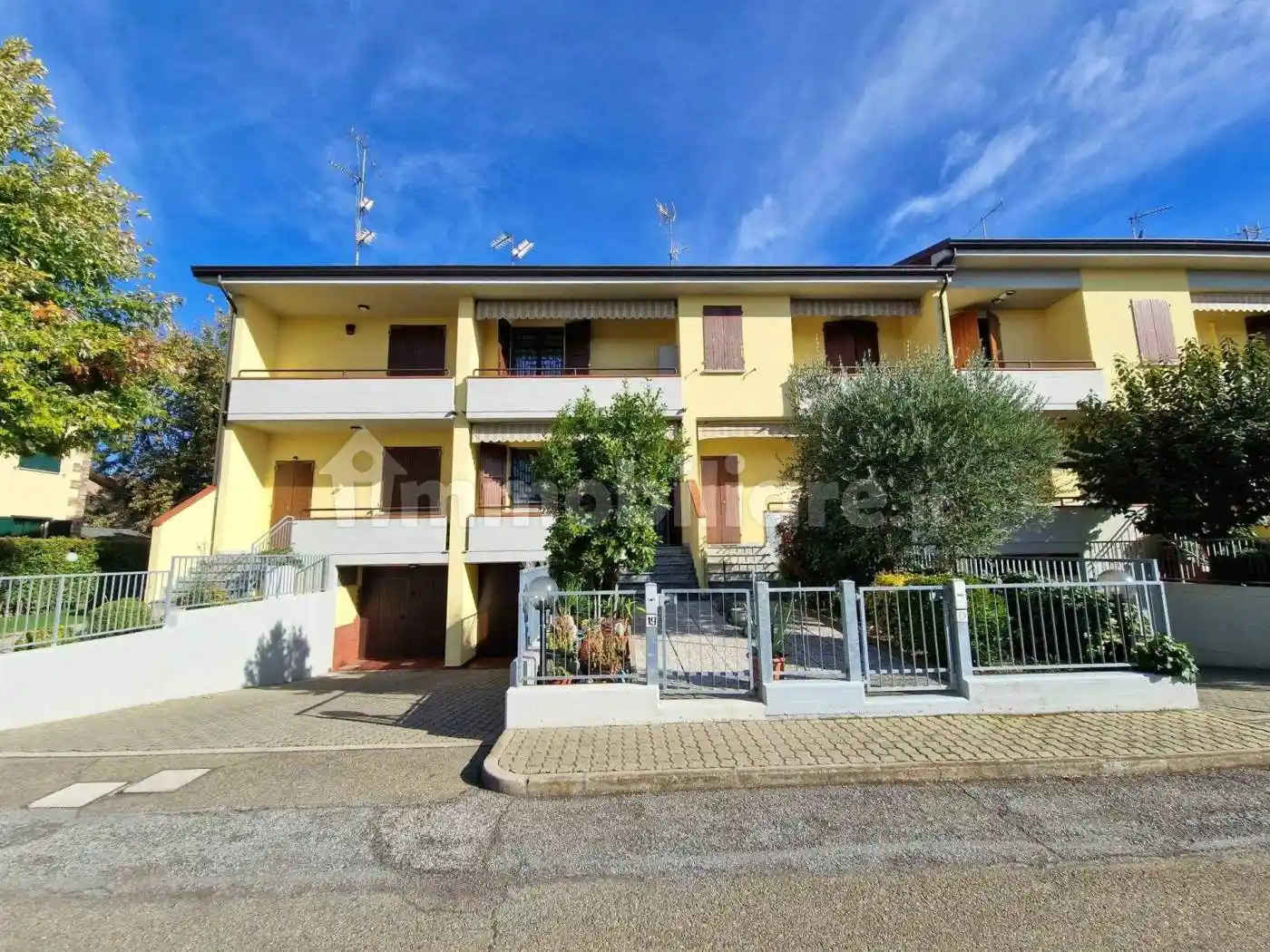 Villetta a schiera - foto 2