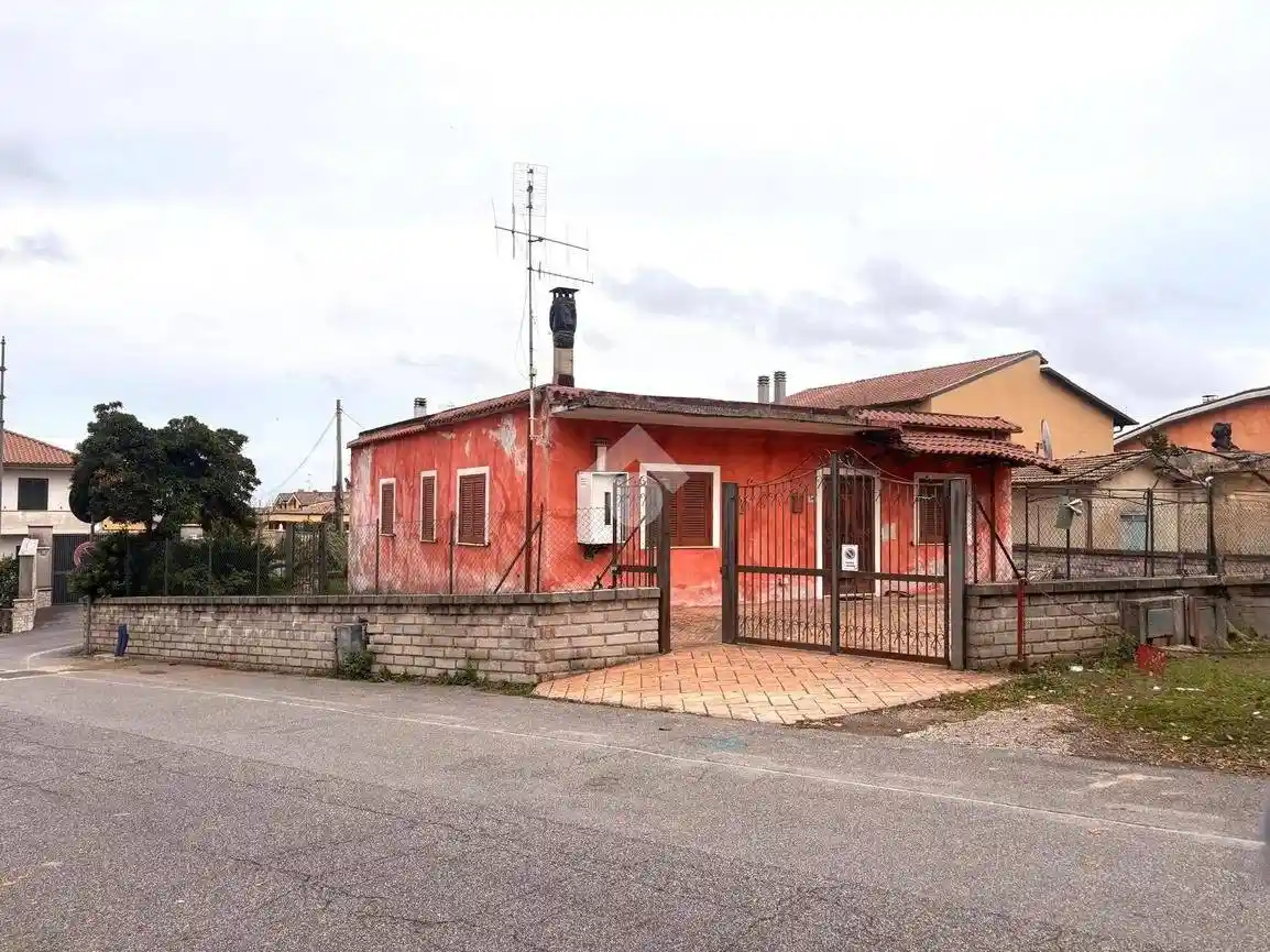 Villa in vendita a Lariano