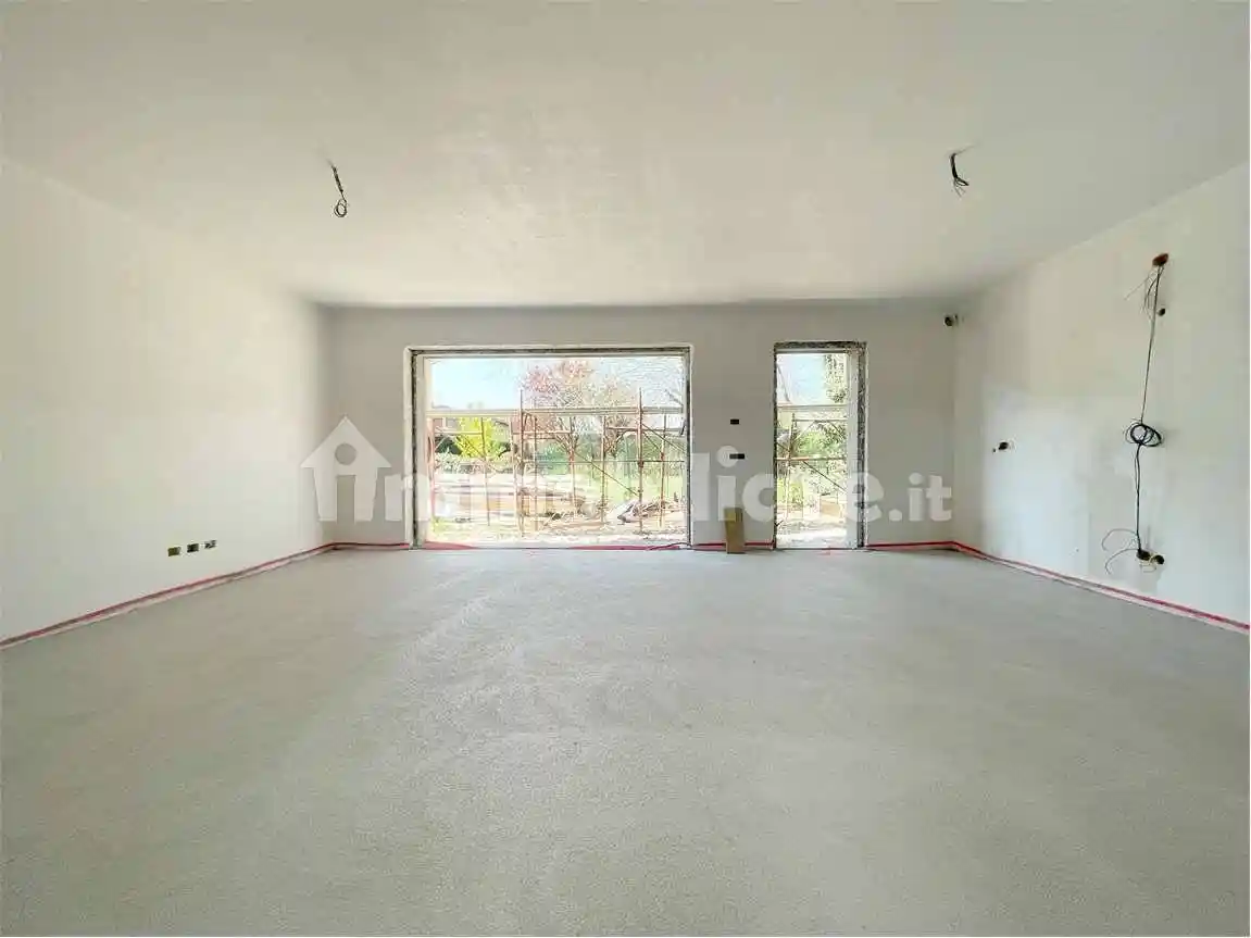 Villa a schiera via giacomo leopardi, Centro, Limido Comasco - foto 2