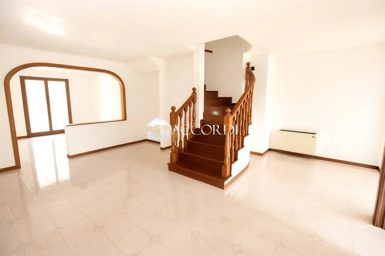 Villetta a schiera in vendita a Caerano di San Marco