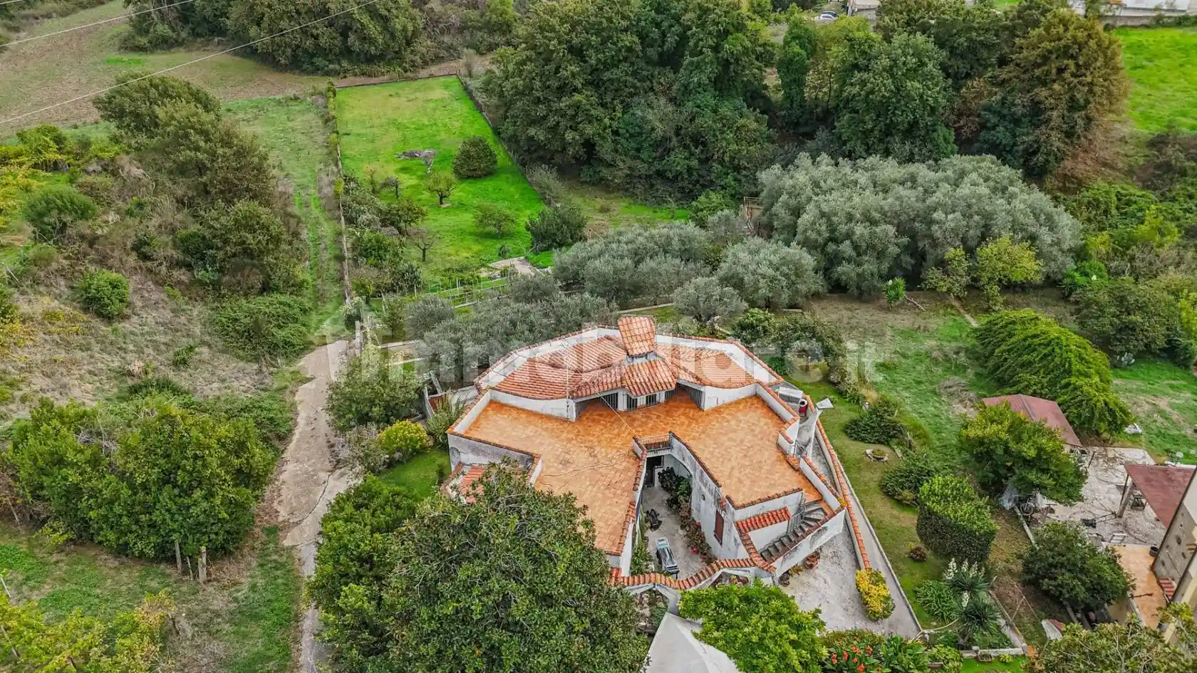Villa in vendita a Aprilia