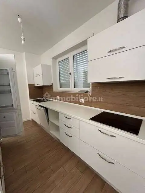 Appartamento in affitto a Varese