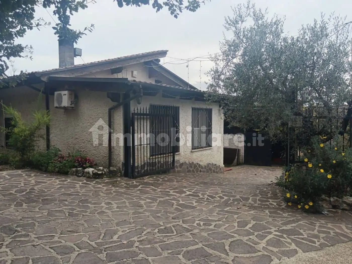 Appartamento in vendita a Serrone