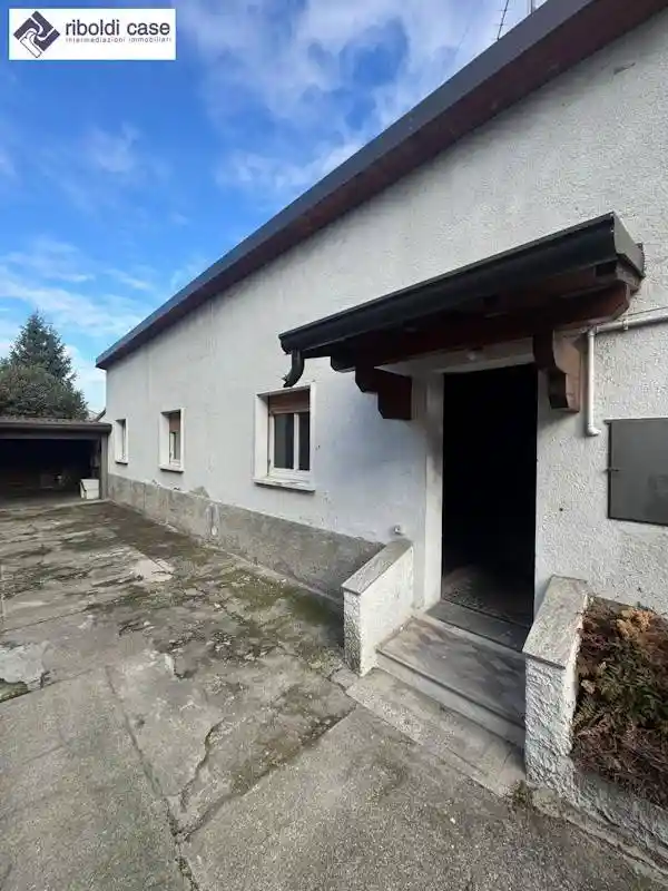 Villa in vendita a Meda