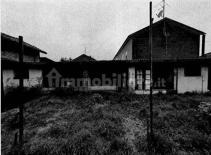 Casa indipendente all'asta via Corte Guazzona, 5, San Giovanni in Croce - foto 2