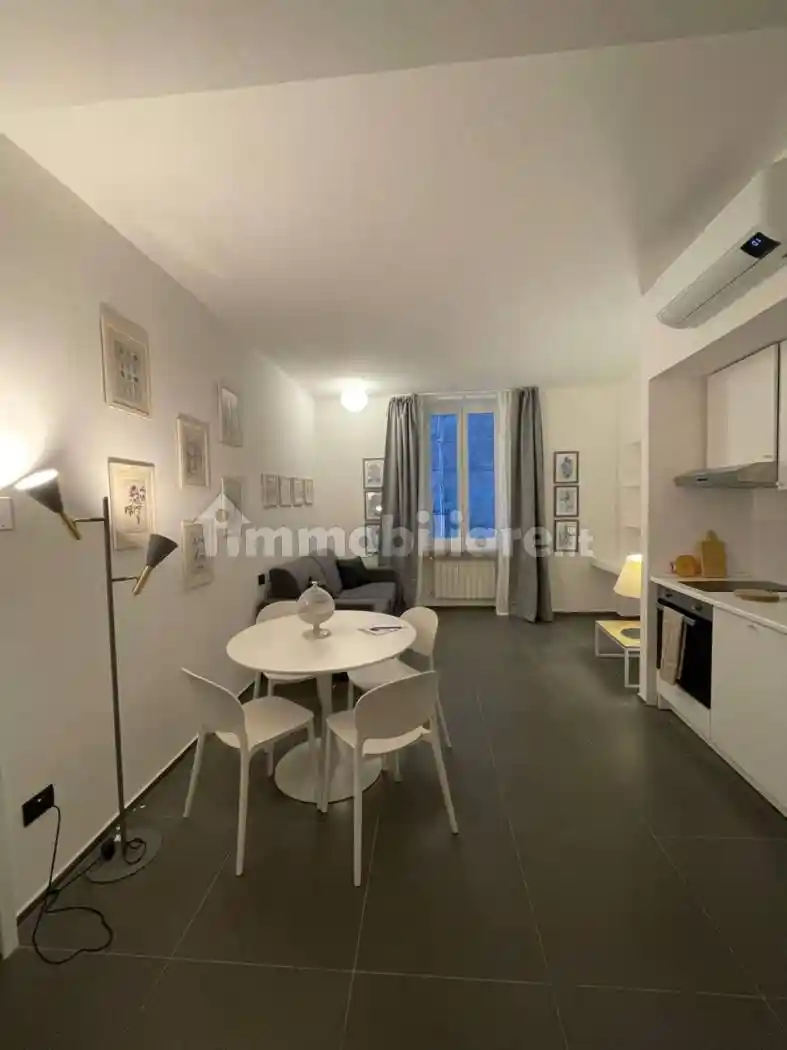 Bilocale piazza Giulio Beverini, Centro Storico, La Spezia - foto 3