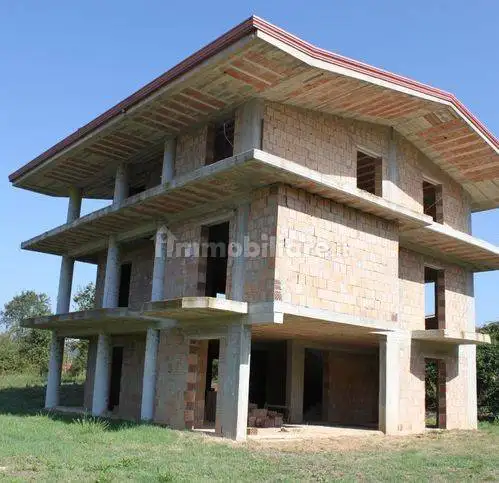 Rustico - Casale in vendita a Limatola