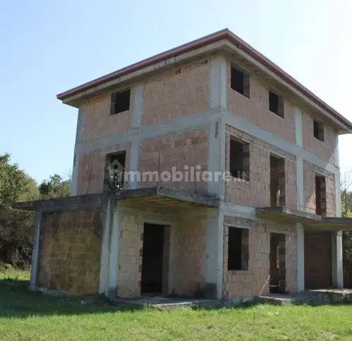 Rustico - Casale in vendita a Limatola