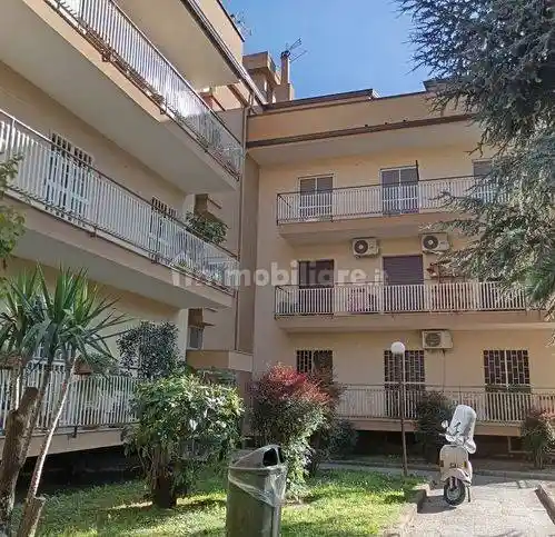 Trilocale via Eugenio Ruggiero 19, Centurano, Caserta - foto 3