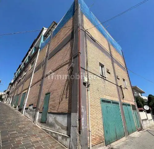 Palazzo - Edificio in vendita a San Salvo