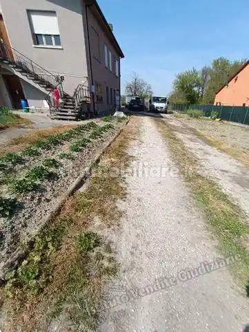 Villa all'asta via di Mezzo   31 A/B, Castelmassa - foto 2