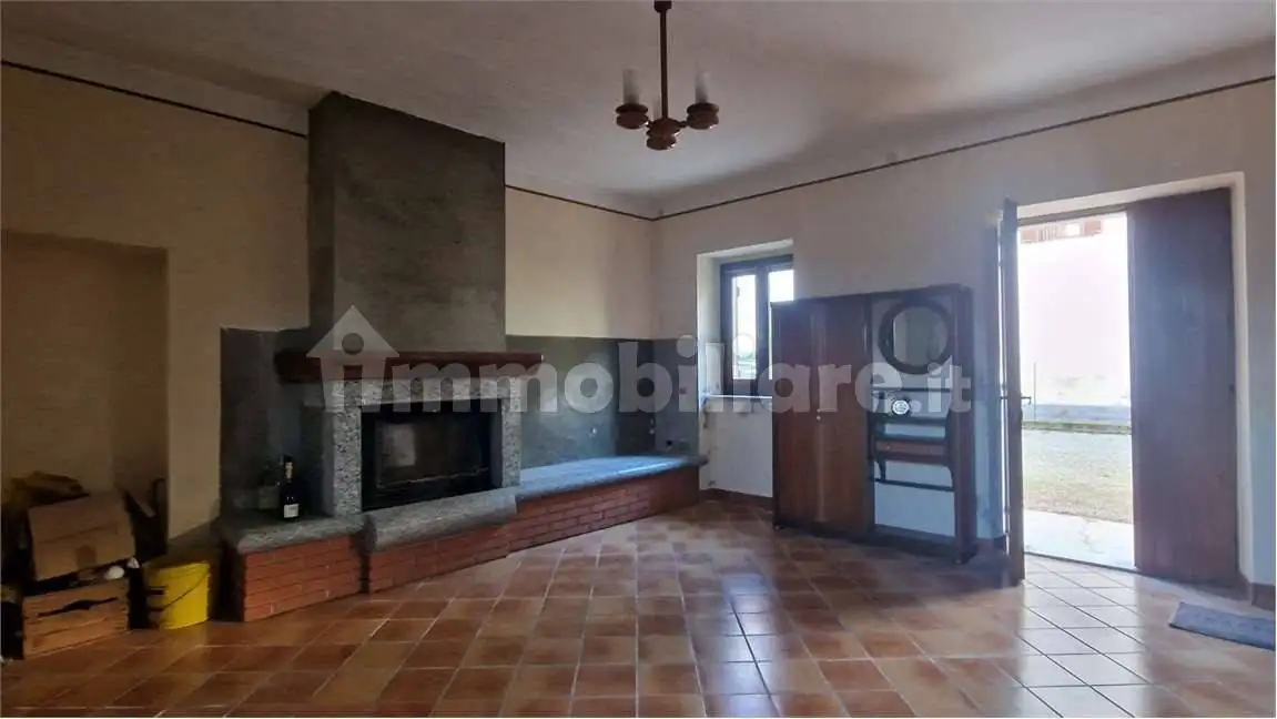 Casa indipendente in vendita a Suno