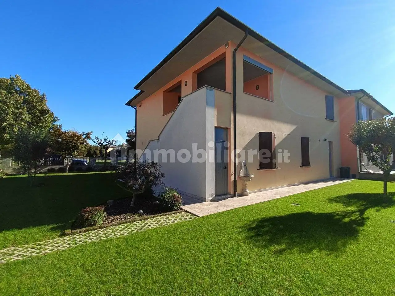 Villa in vendita a Persico Dosimo