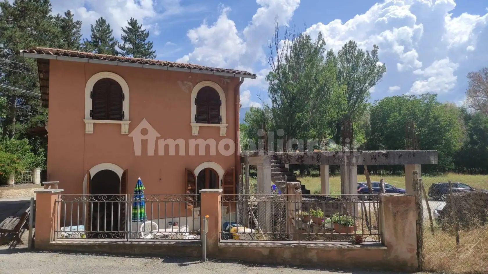 Villa in vendita a Pizzoli