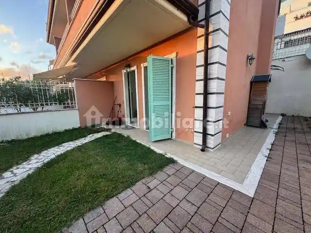 Villa in vendita a Carrara