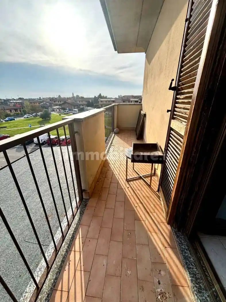 Trilocale largo Fontanili 26, Centro, Caselle Lurani - foto 5