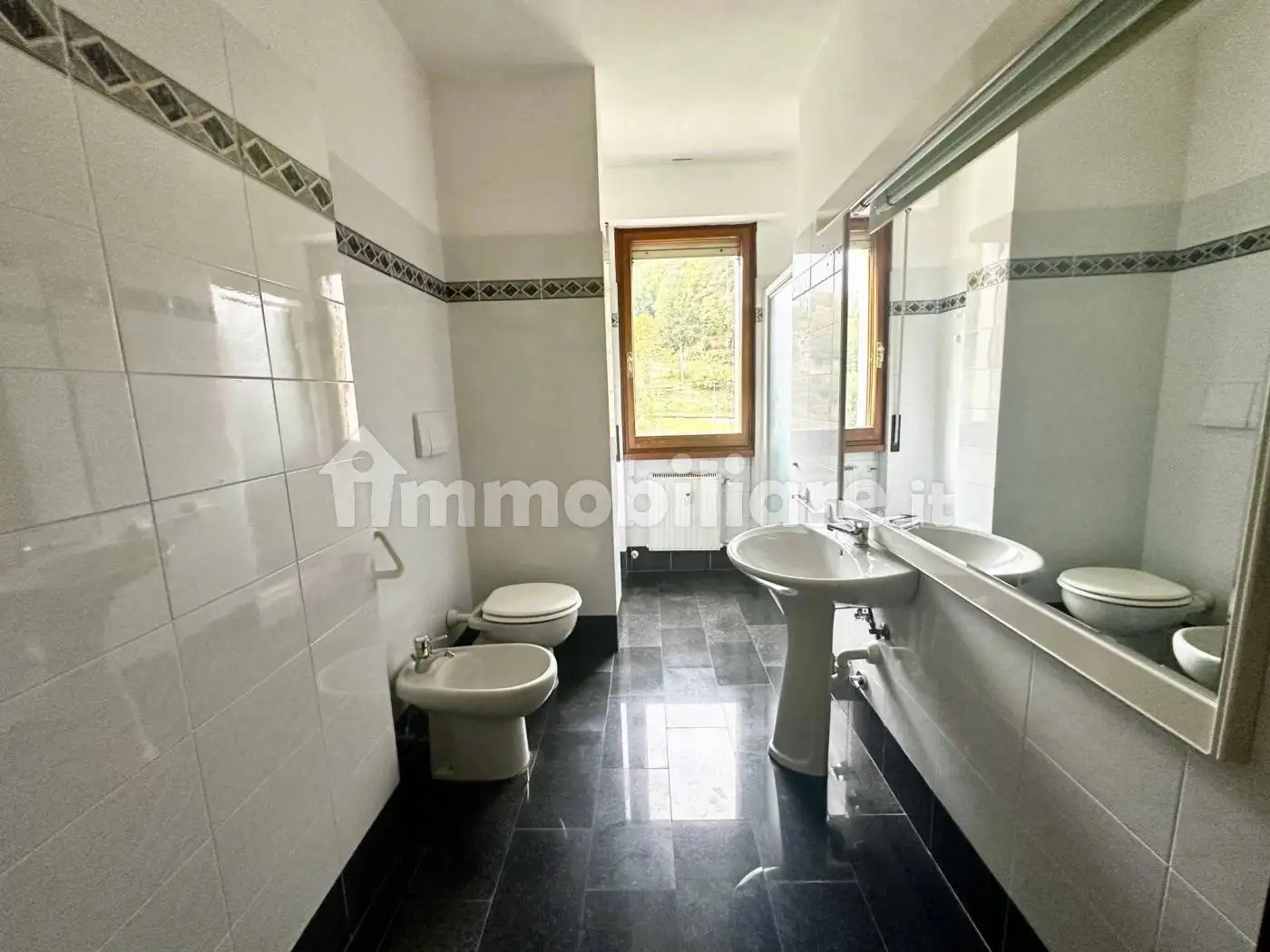 Quadrilocale via Angelo Grilli 102, Centro, Borzonasca - foto 4