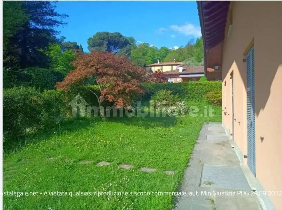 Villa in asta a Griante