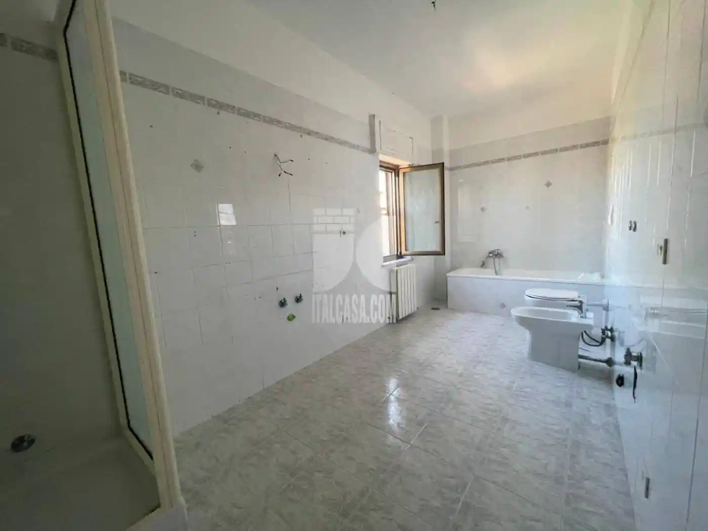 Quadrilocale via thailandia, Tufolo, Farina, Crotone - foto 4