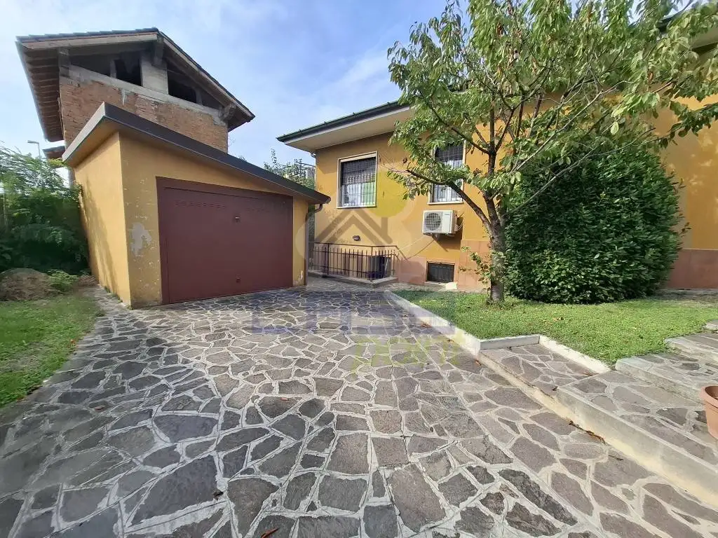 Terratetto unifamiliare via Giovanni Xxiii, Centro, Castelnuovo Bocca d'Adda - foto 3