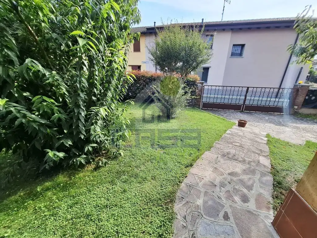 Terratetto unifamiliare via Giovanni Xxiii, Centro, Castelnuovo Bocca d'Adda - foto 5