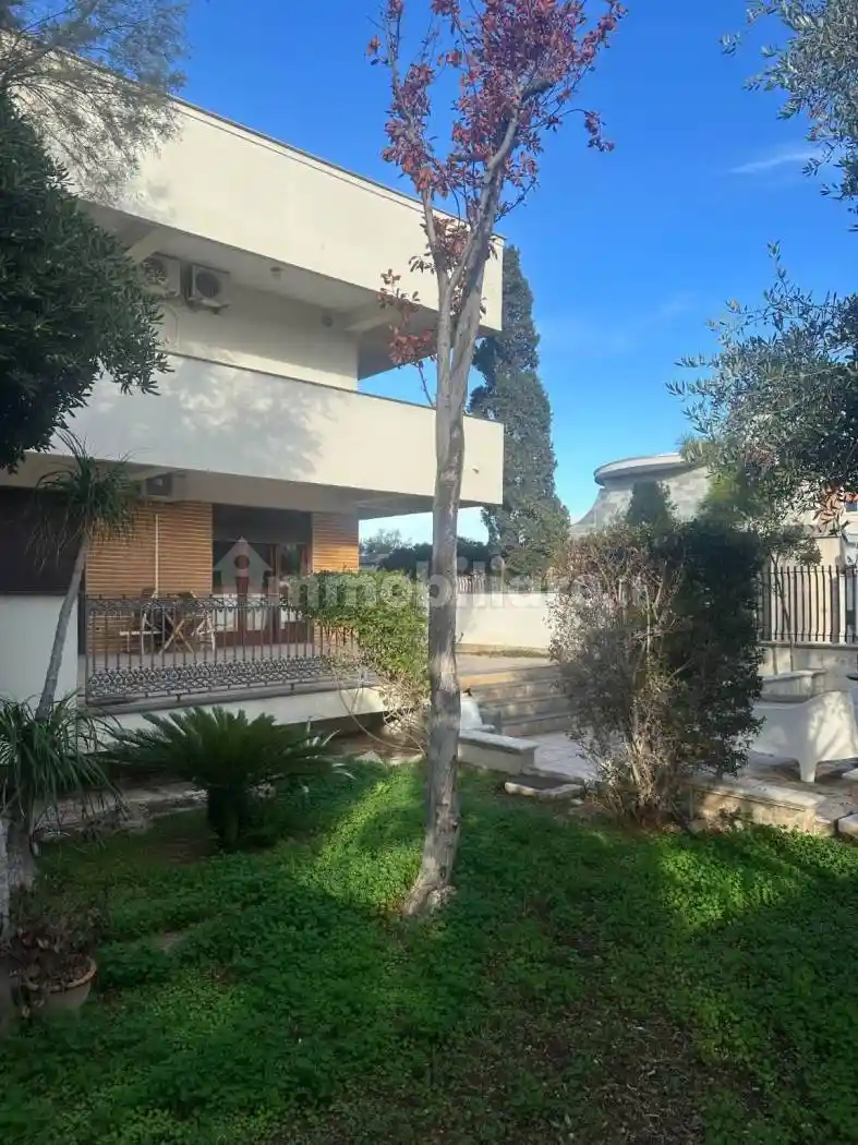 Villa in affitto a Bari