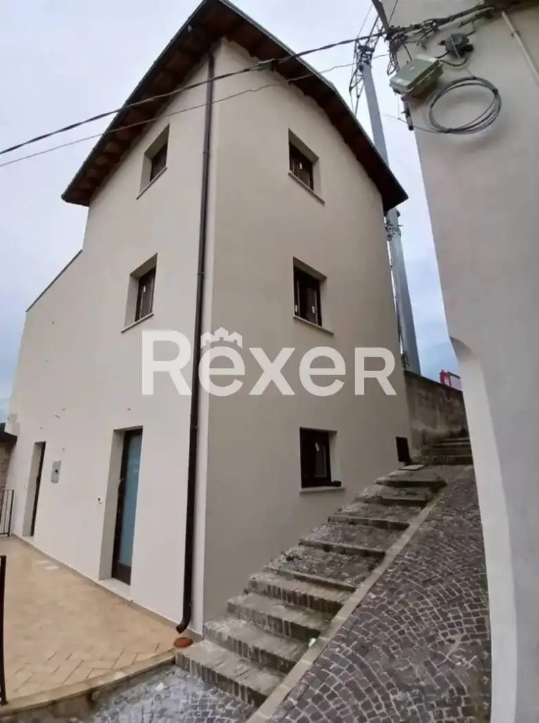 Casa indipendente in vendita a Arsita