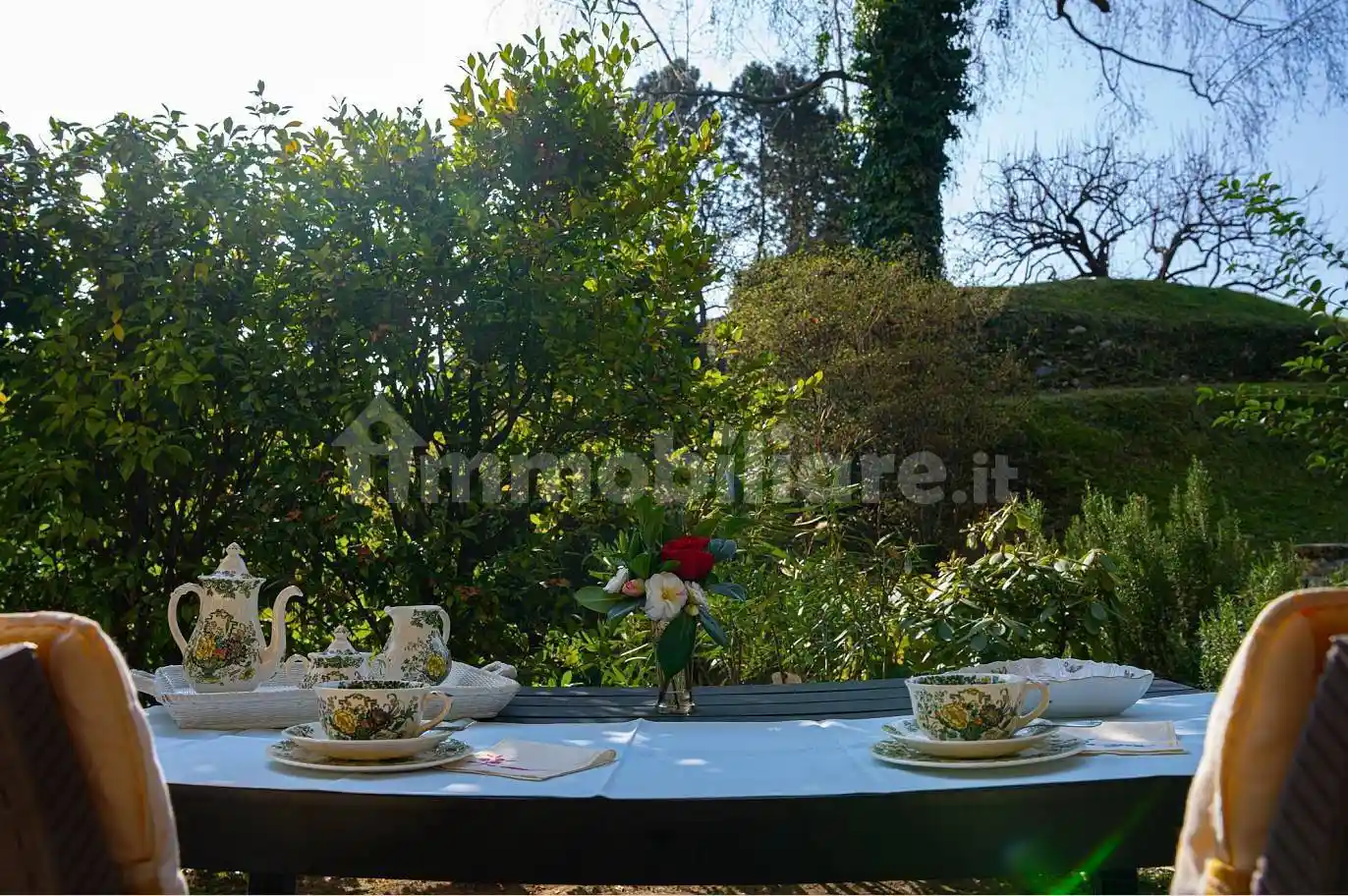 Villa in vendita a Cardano al Campo