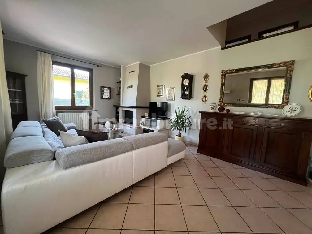 Villa in vendita a Castelbelforte