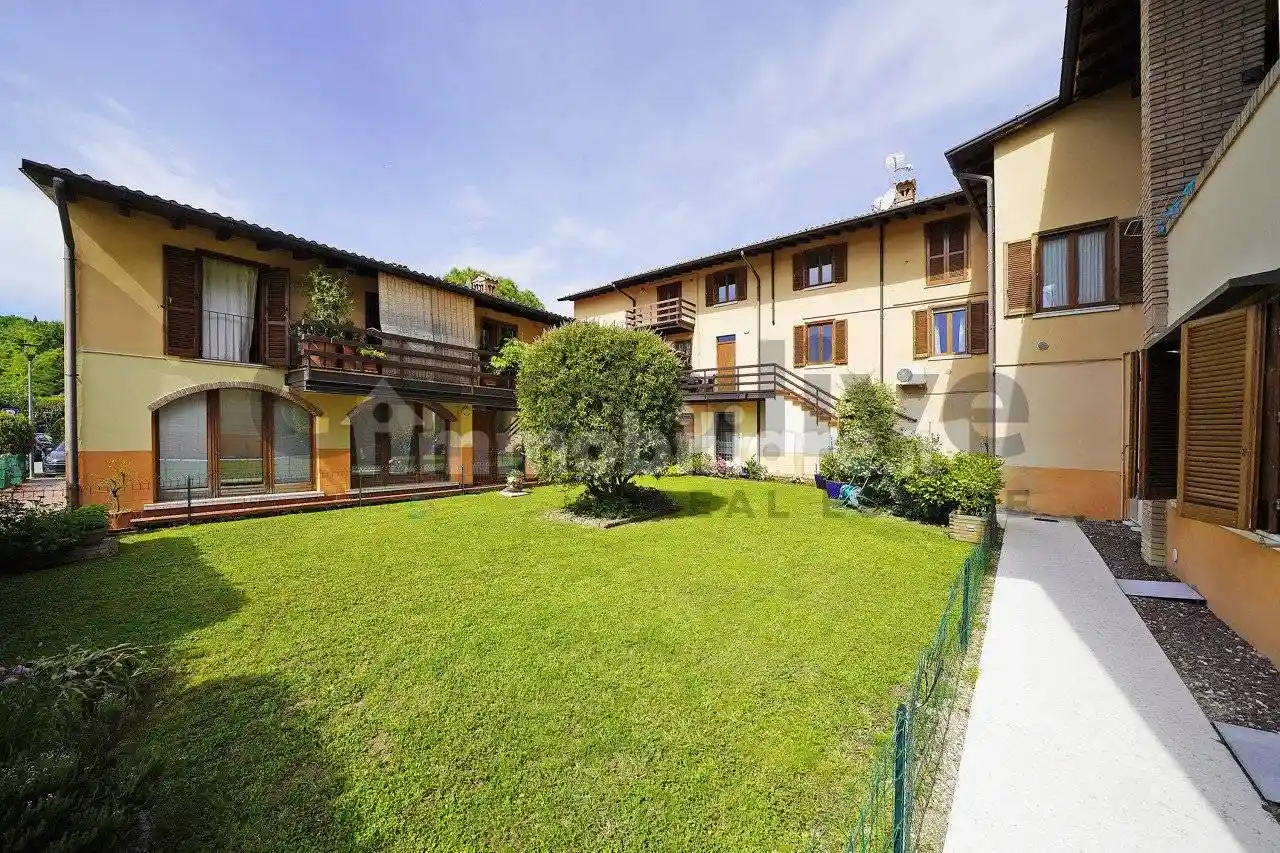 Appartamento in vendita a San Felice del Benaco