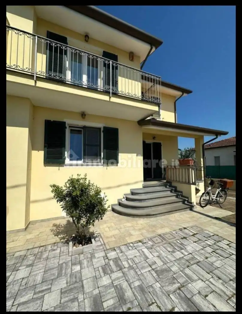 Villa in vendita a Camaiore