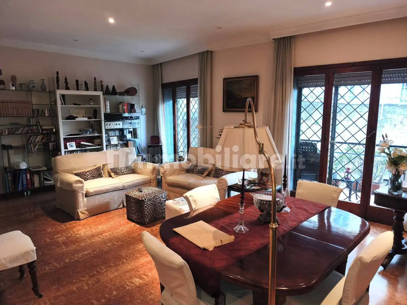 Appartamento in vendita a Napoli