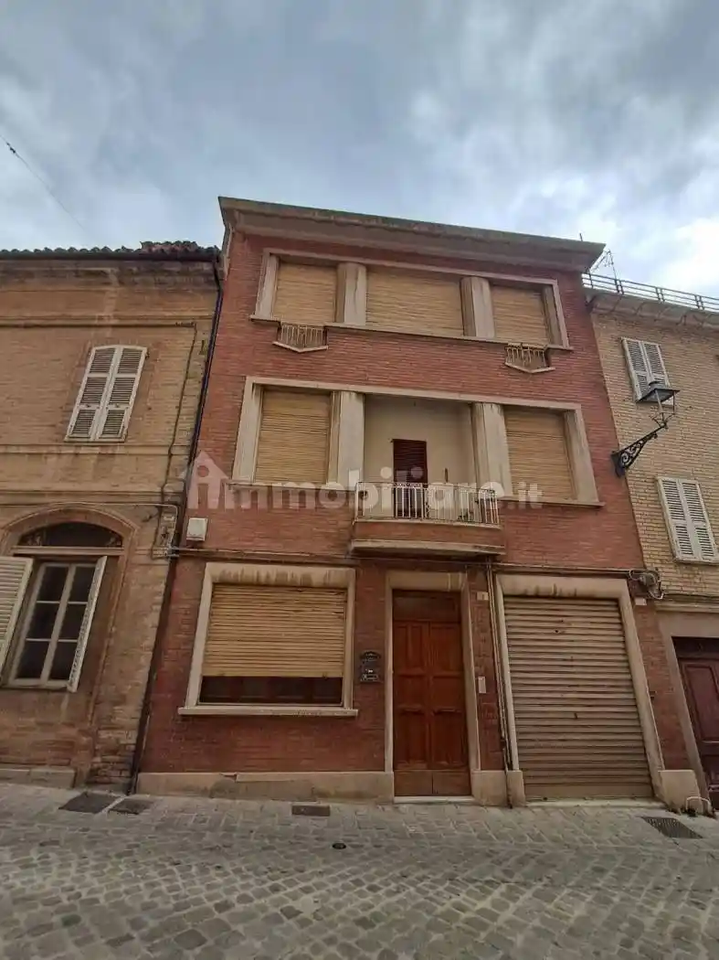 Casa indipendente in vendita a Monte Urano