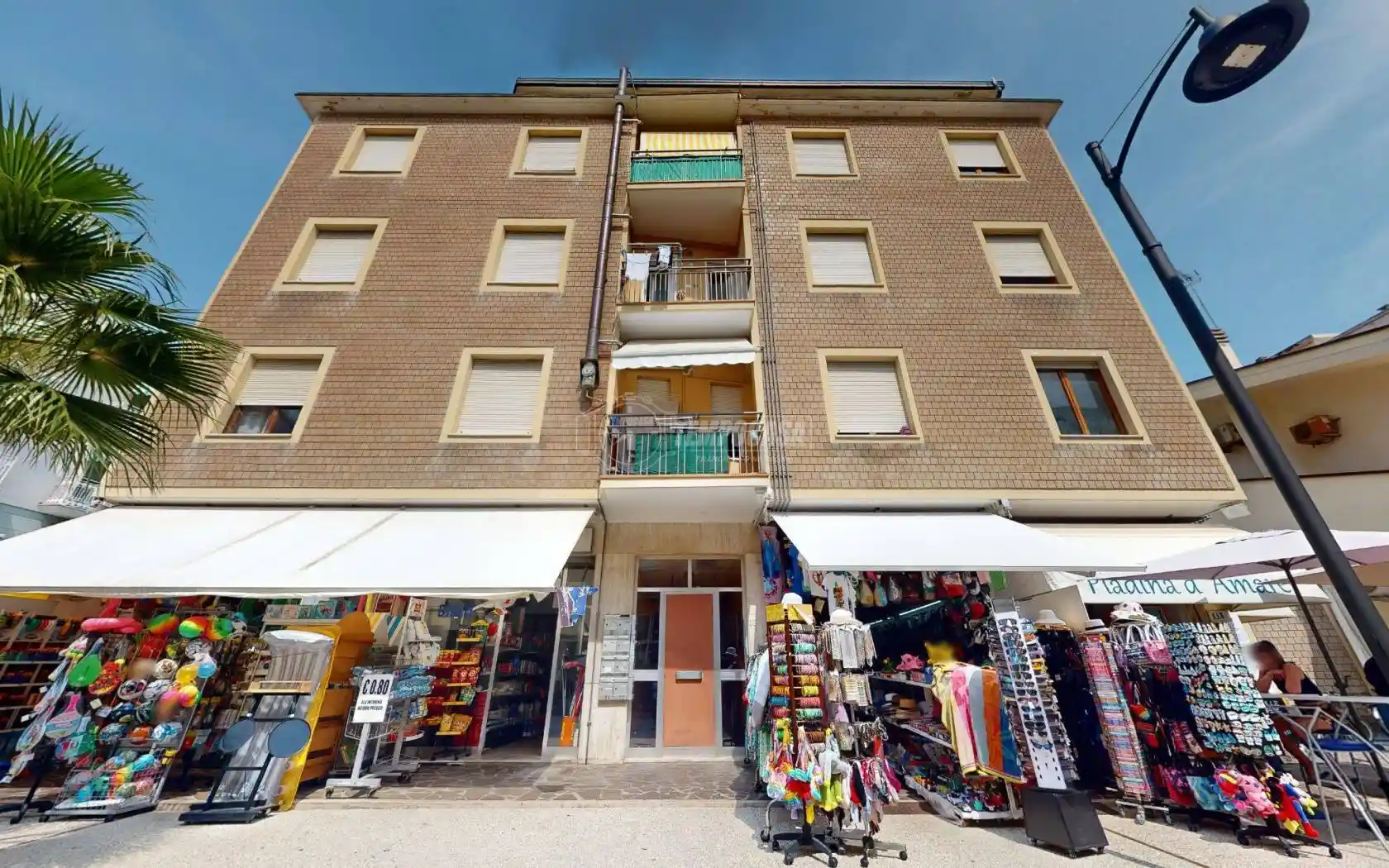 Palazzo - Edificio in vendita a Cattolica