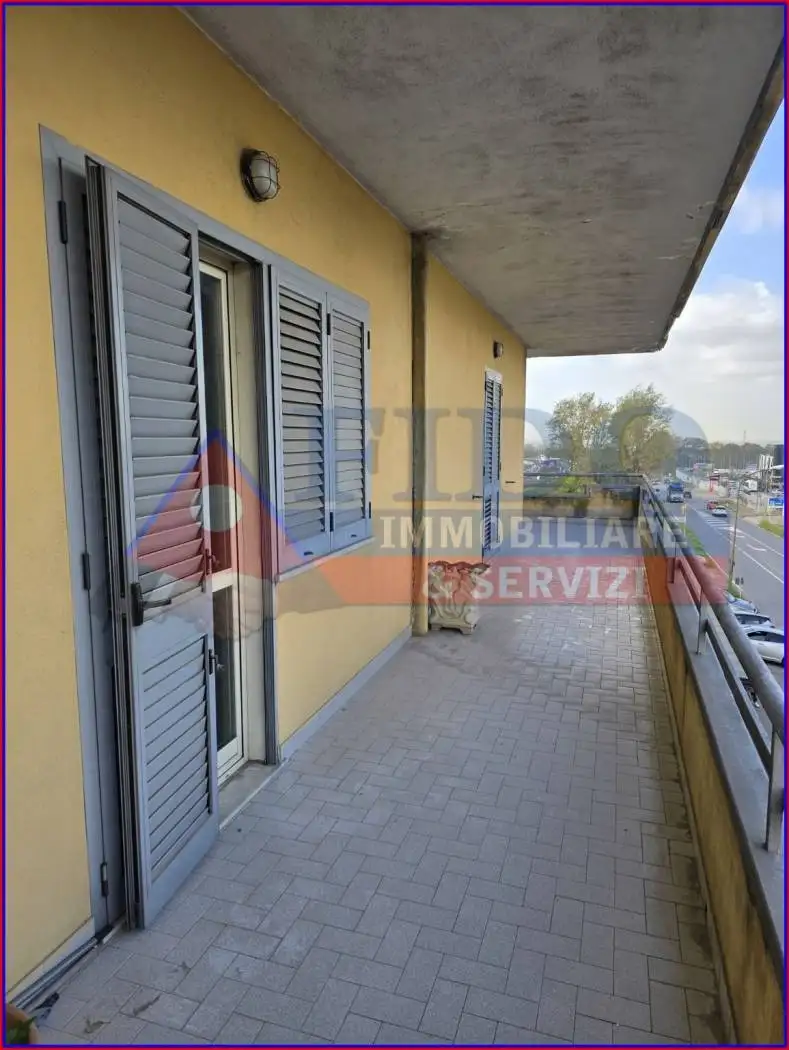 Quadrilocale via Nazionale delle Puglie, Casamarciano - foto 2