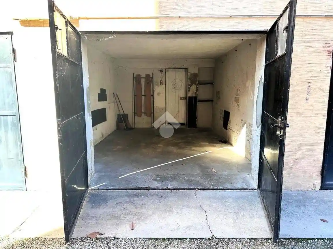 Quadrilocale via bona di savoia 7, Città Giardino, Pavia - foto 2