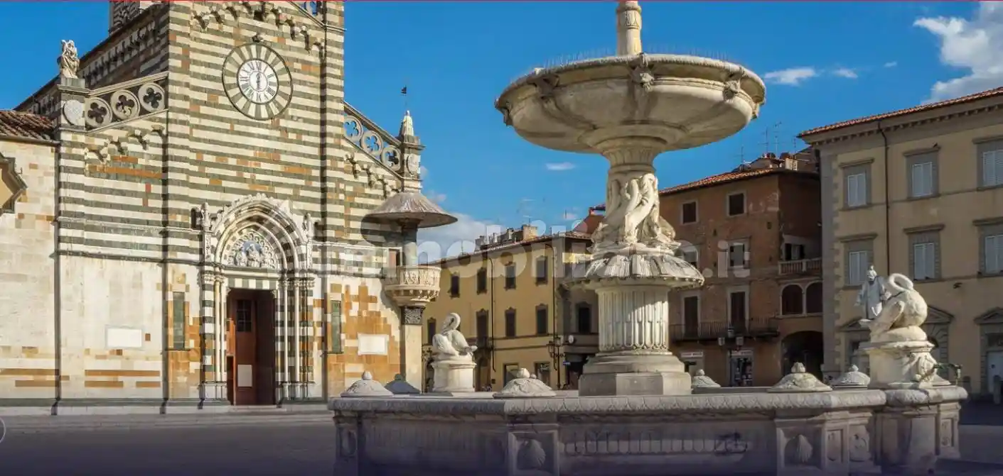 Palazzo - Edificio in vendita a Prato