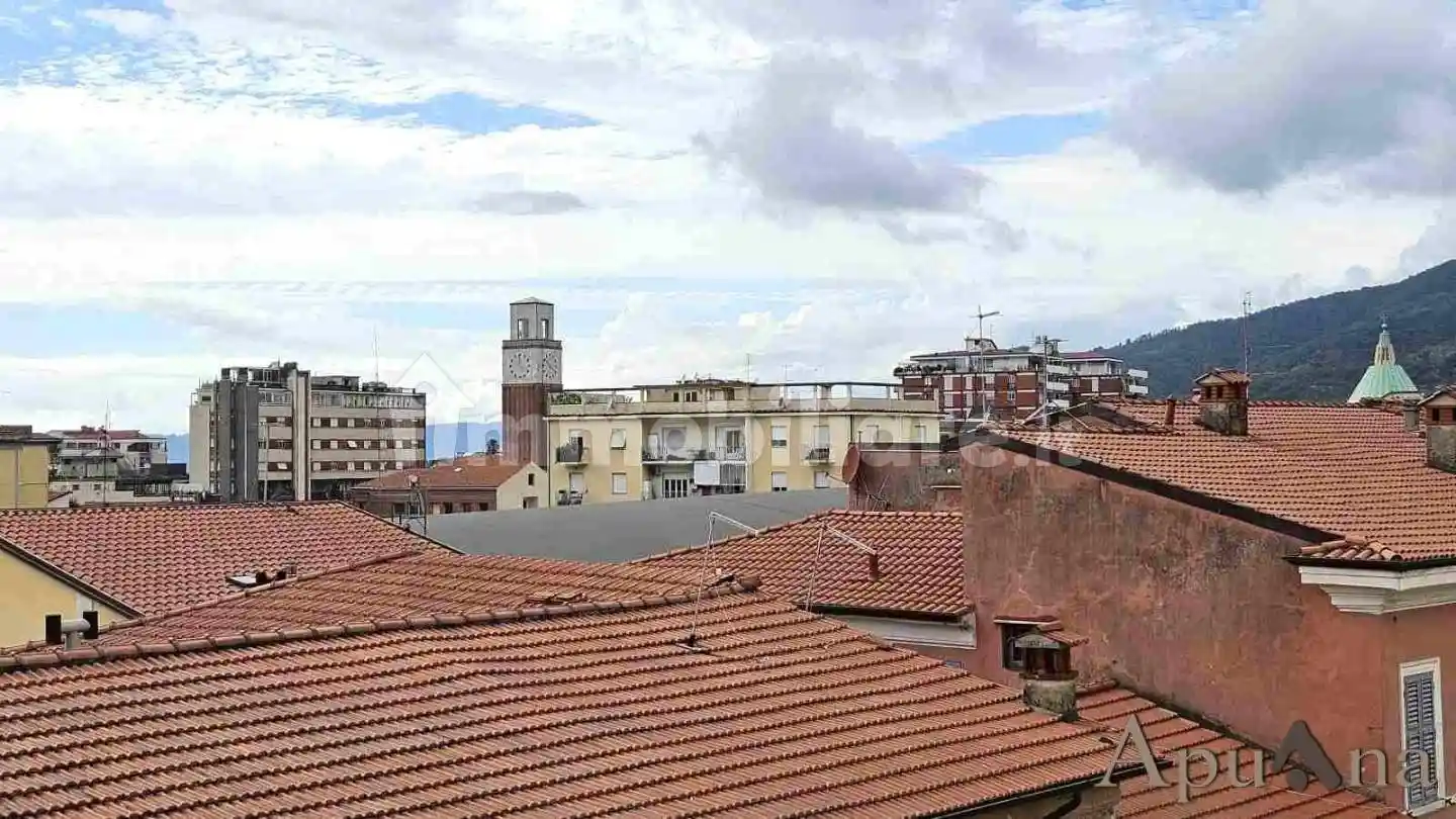 Appartamento in vendita a Massa