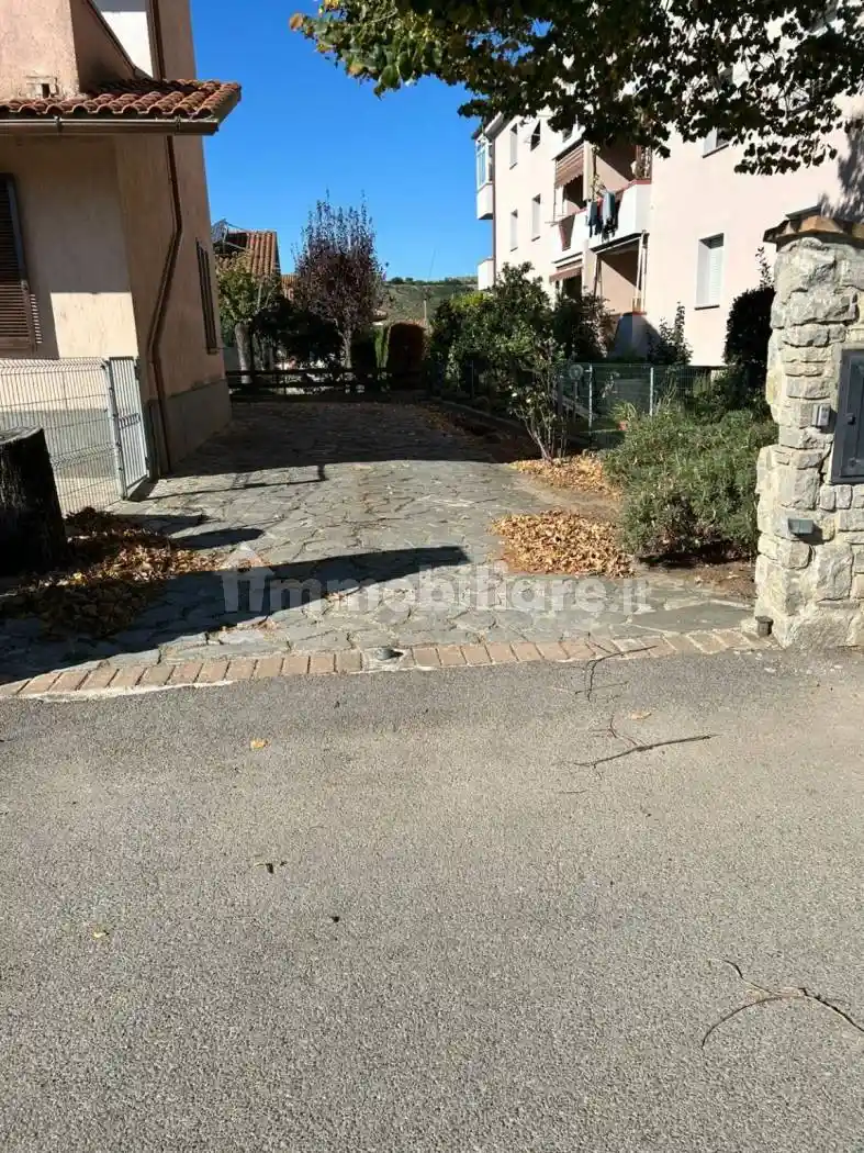 Appartamento in vendita a Roccastrada