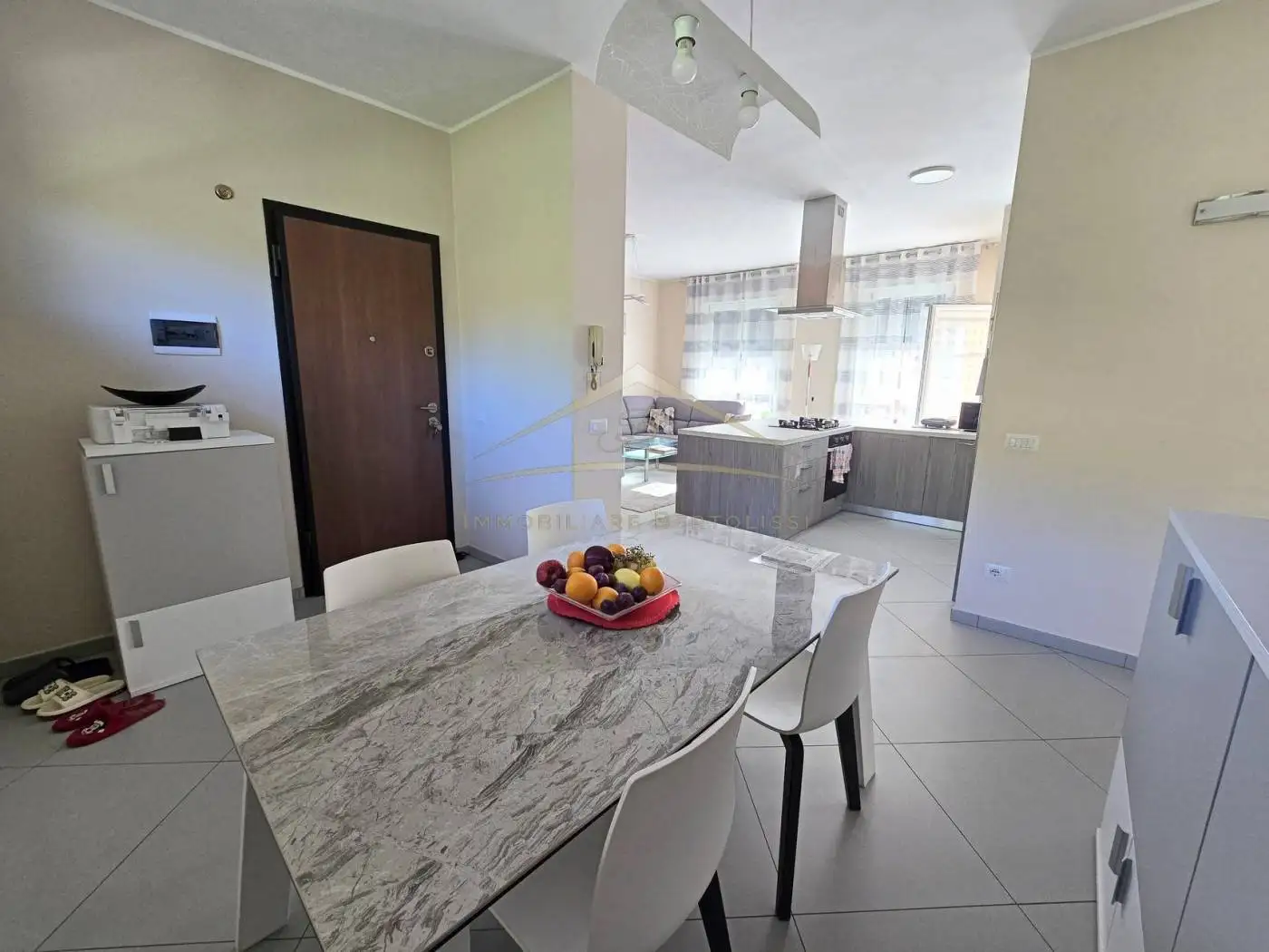 Trilocale via dei Mille 11, Centro, Borgosesia - foto 3